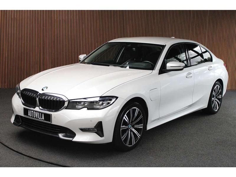 Occasion BMW 320e Shadowline 2022 Wit (mat) Sedan