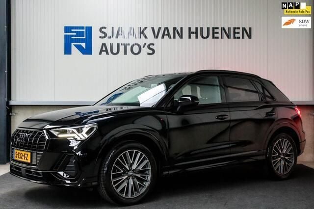Zwart Gebruikt 2019 Audi Q3 S-Line SUV | € 41.950 - Afbeelding 1/4