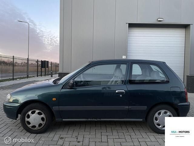 Occasion Toyota Starlet 75 PK (55 kW) 1999 Groen Hatchback