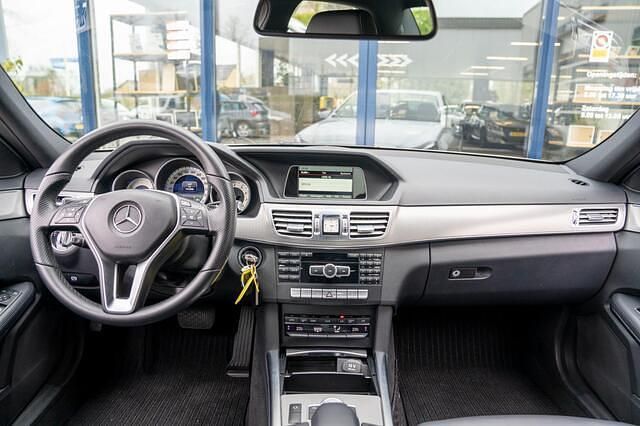 Occasion Mercedes E200 Avantgarde 184 PK (135 kW) 2013 Grijs (metallic) Sedan