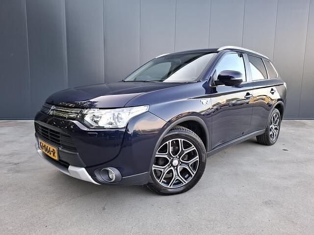 Blauw Gebruikt 2015 Mitsubishi Outlander Edition SUV | € 10.900 (Super prijs) - Afbeelding 1/4
