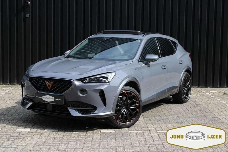 Grijs Gebruikt 2022 Cupra Formentor VZ SUV | € 32.500 (Iets duurder) - Afbeelding 1/4