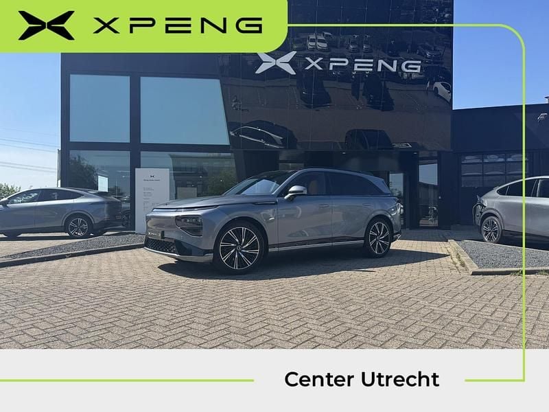 Grijs Gebruikt 2024 XPENG G9 AWD Performance SUV | € 64.900 (Eerlijke prijs) - Afbeelding 1/4