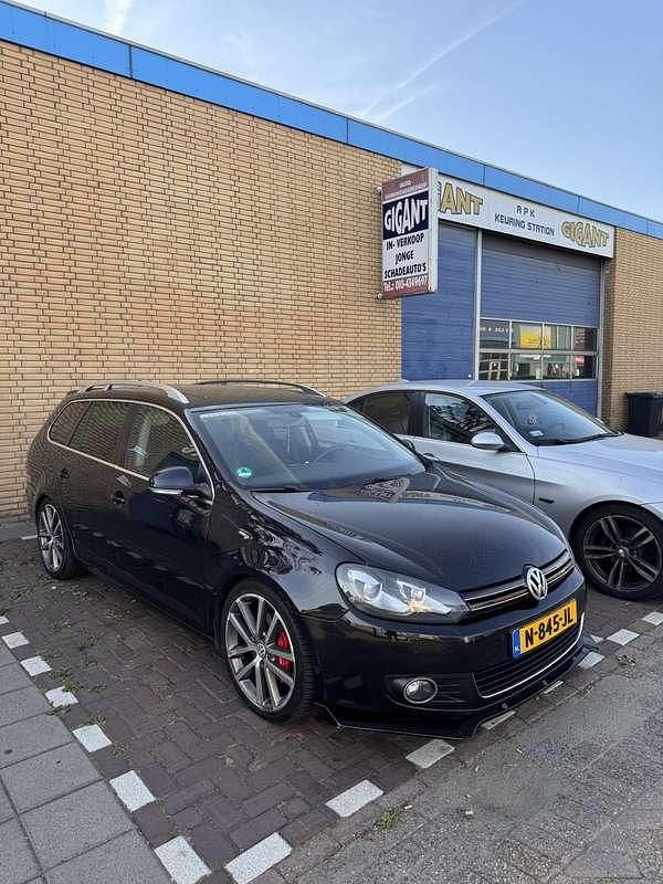Gebruikt 2010 VW Golf VI Comfortline Sedan | € 3.800 (Goede deal) - Afbeelding 1/4