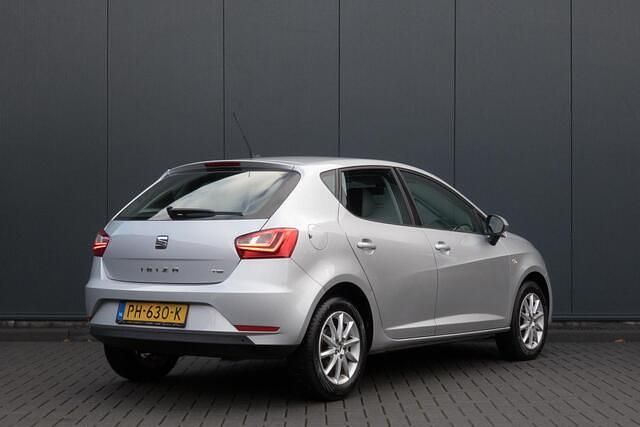 Occasion Seat Ibiza CONNECT 110 PK (80 kW) 2017 Grijs Hatchback