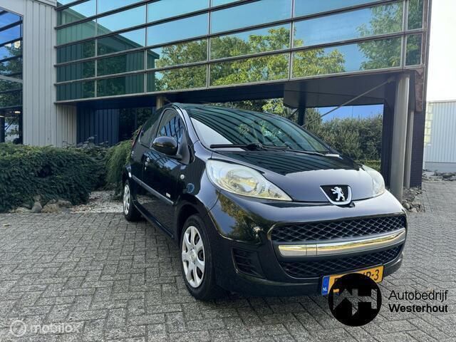 Zwart Gebruikt 2010 Peugeot 107 Hatchback | € 3.495 (Eerlijke prijs) - Afbeelding 1/4