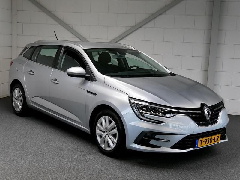 Grijs Gebruikt 2023 Renault Mégane GrandTour Equilibre Stationwagen | € 17.950 (Goede deal) - Afbeelding 1/4