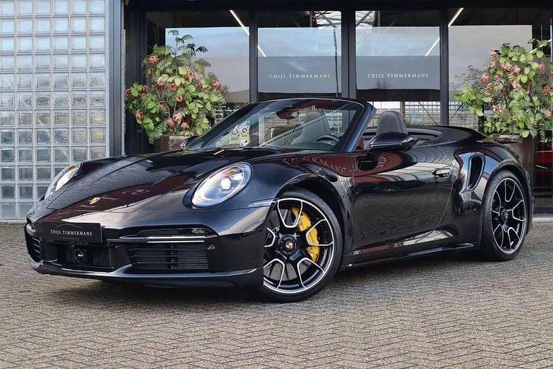 Zwart Gebruikt 2024 Porsche 992 Cabriolet | € 334.950 - Afbeelding 1/4