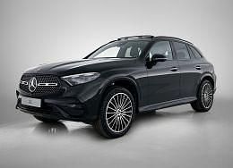 Donker obsidiaanzwart metallic Nieuw 2025 Mercedes GLC300 Sport Edition SUV | € 78.820 (Eerlijke prijs) - Afbeelding 1/4