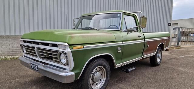 Groen Gebruikt 1973 Ford F250 | € 13.850 - Afbeelding 1/4