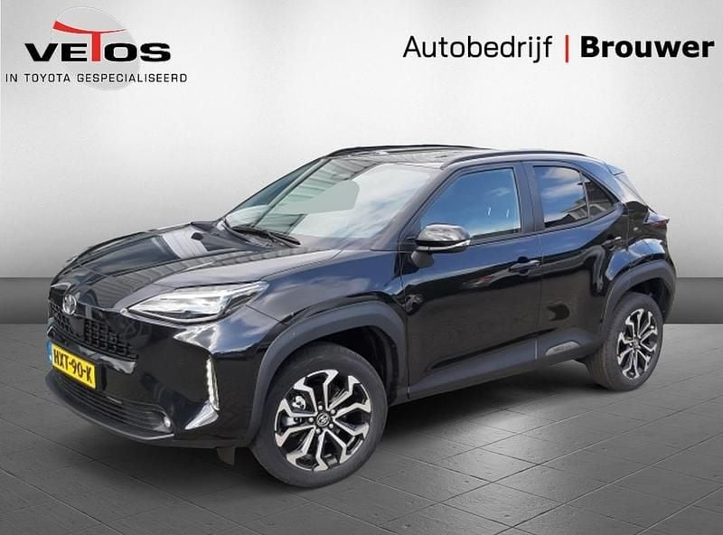 Zwart Nieuw 2025 Toyota Yaris Cross Team SUV | € 32.900 (Eerlijke prijs) - Afbeelding 1/4