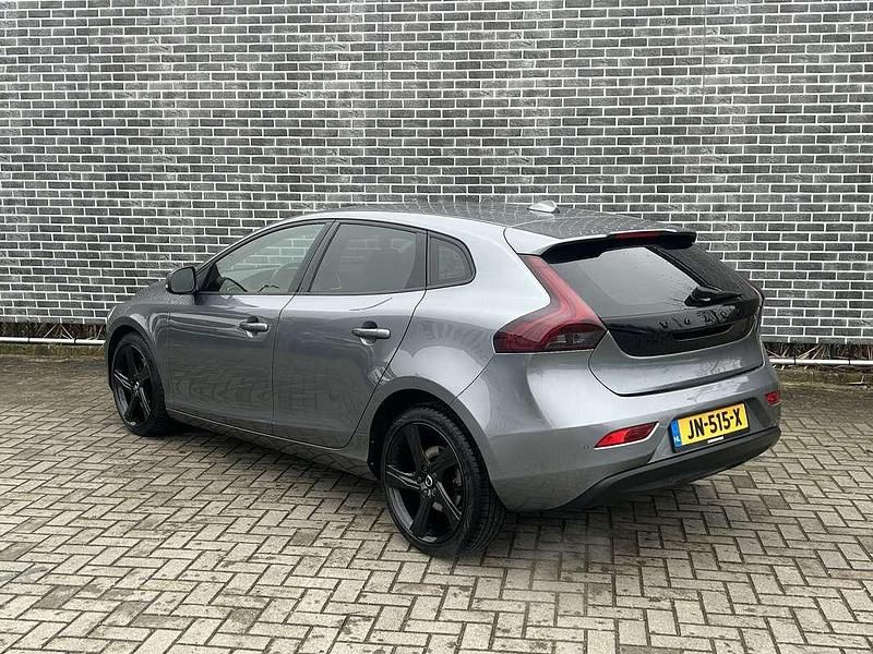 Occasion Volvo V40 Momentum 194 PK (142 kW) 2016 Grijs