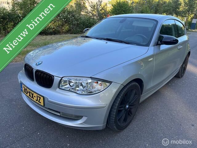Grijs Gebruikt 2007 BMW 116 Hatchback | € 2.500 (Iets duurder) - Afbeelding 1/4