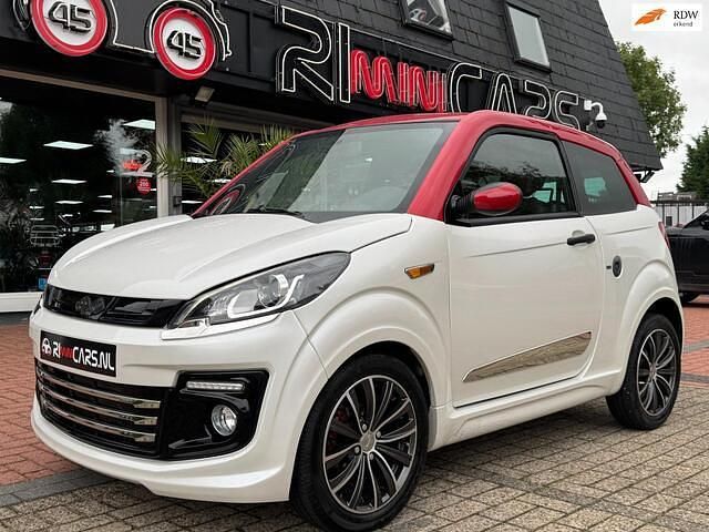 Wit Gebruikt 2019 Ligier JS50 Hatchback | € 14.500 (Eerlijke prijs) - Afbeelding 1/4