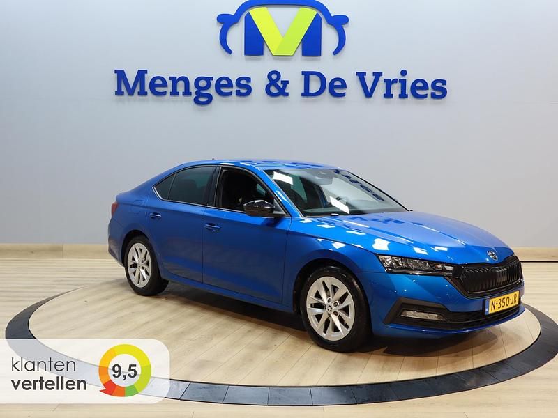 Blauw Occasion 2021 Skoda Octavia Business Line Hatchback | € 19.995 (Goede deal) - Afbeelding 1/3