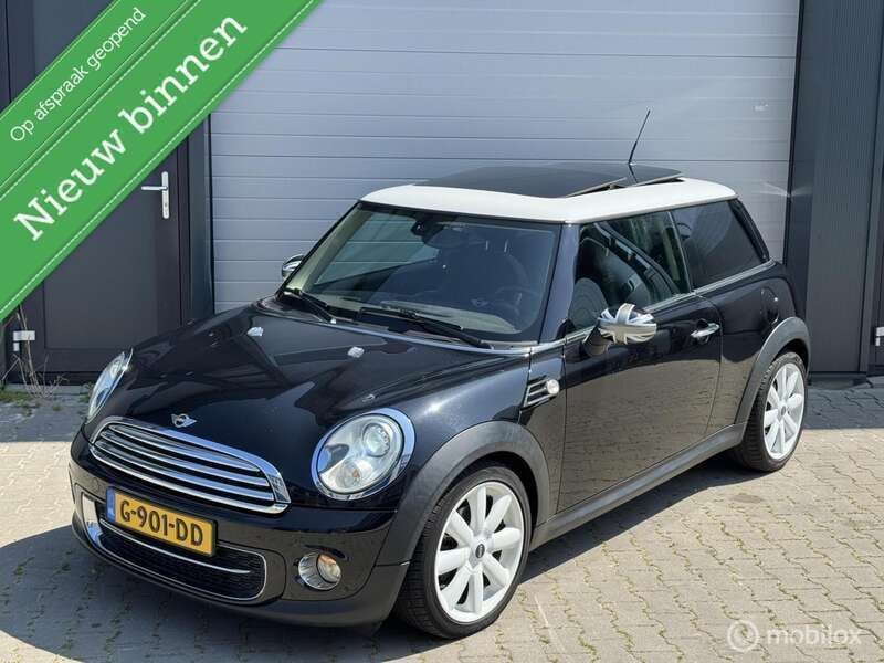 Zwart Gebruikt 2011 Mini Cooper Hatchback | € 5.495 (Super prijs) - Afbeelding 1/4