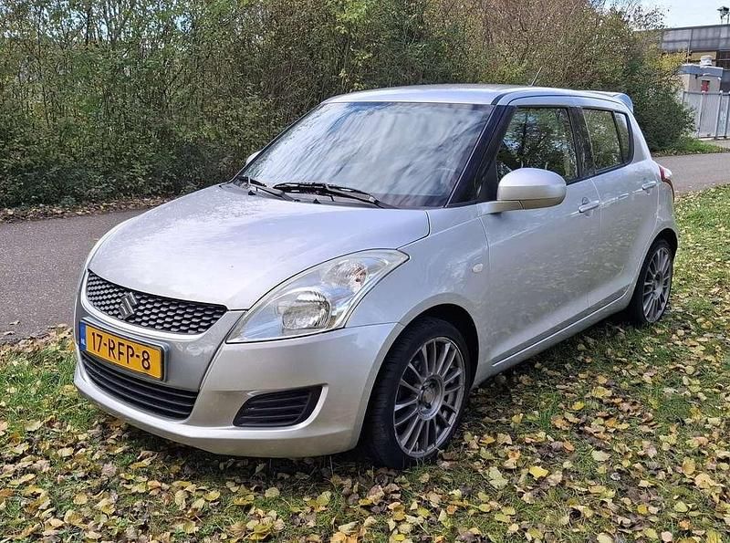 Grijs Occasion 2011 Suzuki Swift Comfort Hatchback | € 3.499 (Eerlijke prijs) - Afbeelding 1/4
