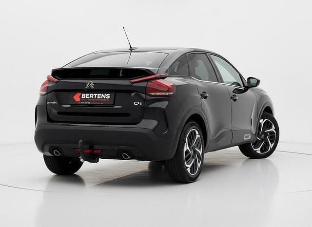 Occasion Citroën C4 Shine 131 PK (96 kW) 2022 Zwart SUV