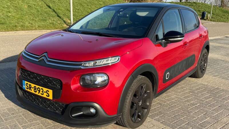 Rood Gebruikt 2018 Citroën C3 Hatchback | € 11.800 (Eerlijke prijs) - Afbeelding 1/4