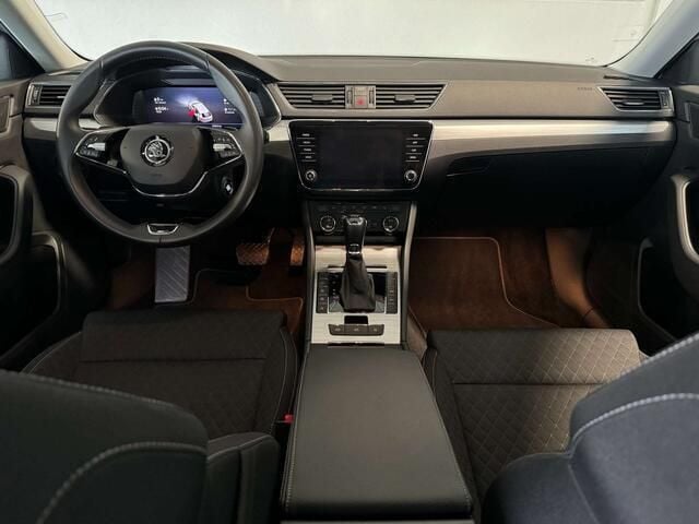 Occasion Skoda Superb 218 PK (160 kW) 2021 Zilver Stationwagen