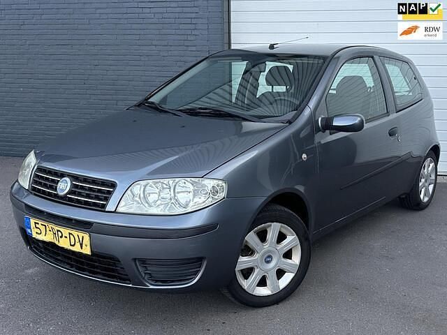 Grijs Gebruikt 2005 Fiat Punto Young Hatchback | € 1.350 (Eerlijke prijs) - Afbeelding 1/4