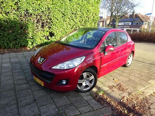 Rood Gebruikt 2011 Peugeot 207 Hatchback | € 1.850 (Super prijs) - Afbeelding 1/4