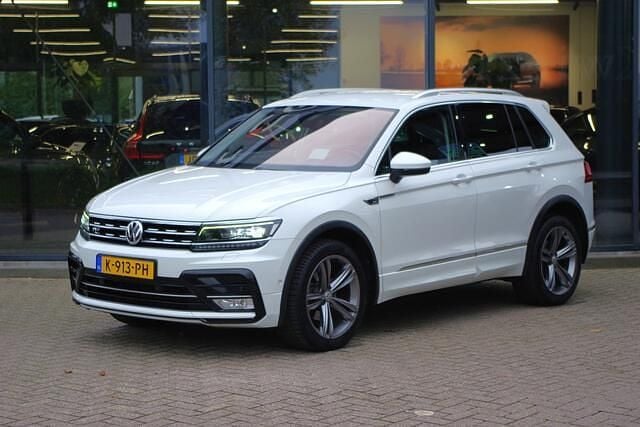 Wit Gebruikt 2017 VW Tiguan Highline SUV | € 15.900 (Eerlijke prijs) - Afbeelding 1/4