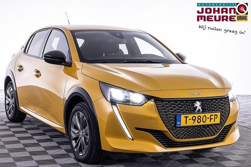 Geel Gebruikt 2023 Peugeot e-208 Allure Hatchback | € 19.900 (Goede deal) - Afbeelding 1/4