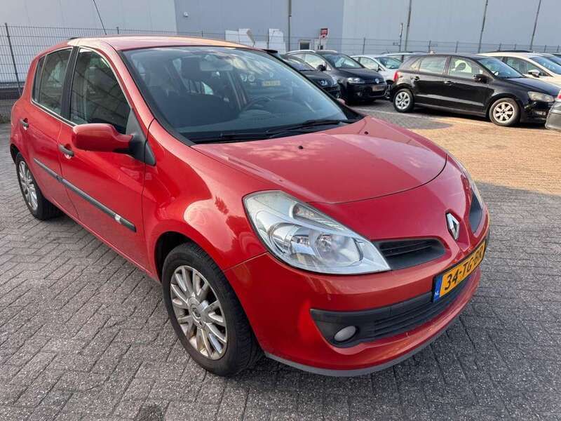 Rood Gebruikt 2006 Renault Clio II Exception Hatchback | € 1.199 (Super prijs) - Afbeelding 1/4