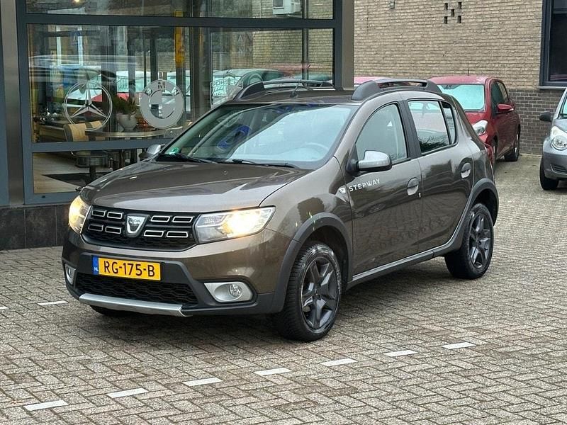 Occasion Dacia Sandero Stepway Ambiance 90 PK (66 kW) 2017 Bruin Hatchback