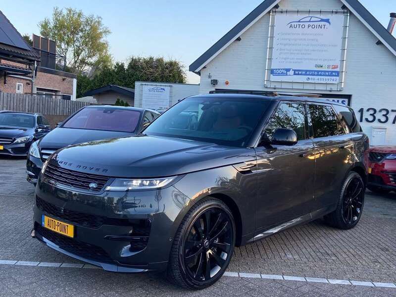 Zwart, metallic lak Gebruikt 2024 Land Rover Range Rover Sport SUV | € 136.899 (Eerlijke prijs) - Afbeelding 1/3