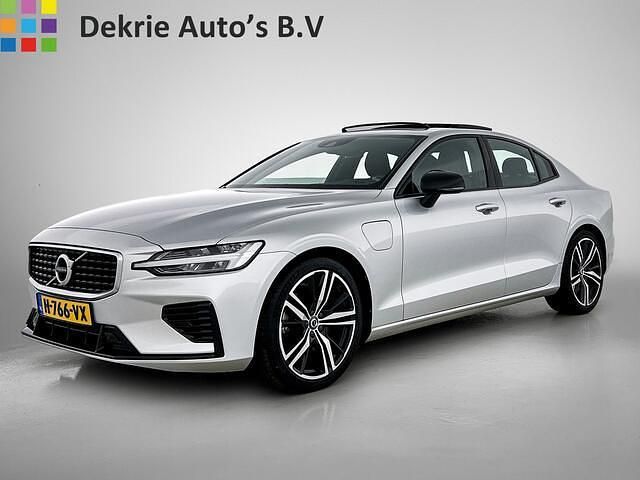Grijs Gebruikt 2020 Volvo S60 R-Design Sedan | € 29.990 (Eerlijke prijs) - Afbeelding 1/4