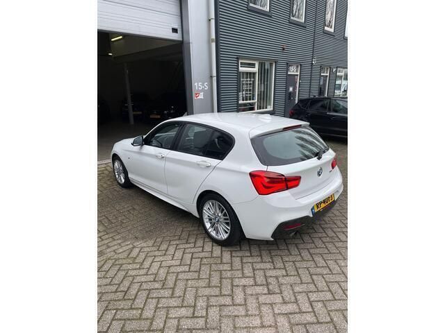 Occasion BMW 118 Executive 136 PK (100 kW) 2018 Wit Hatchback