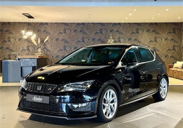 Zwart Gebruikt 2015 Seat Leon FR Hatchback | € 10.950 (Eerlijke prijs) - Afbeelding 1/4