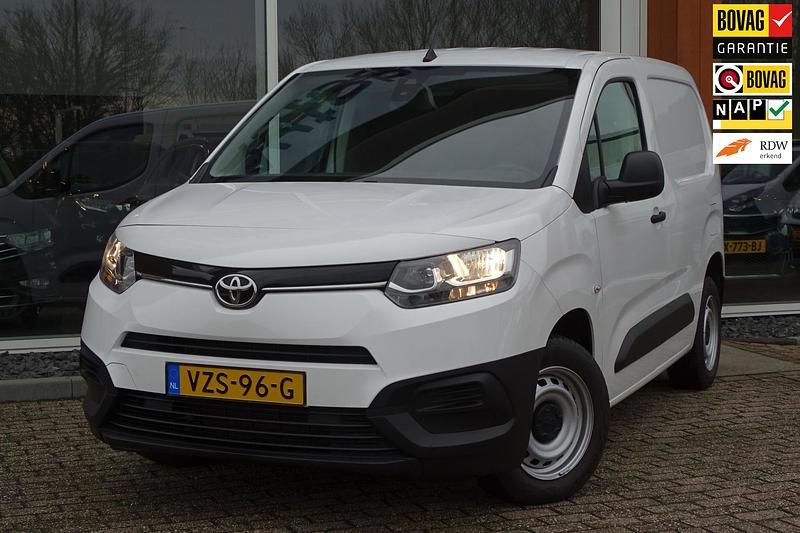 Wit Gebruikt 2021 Toyota Proace City City Van | € 16.950 - Afbeelding 1/4