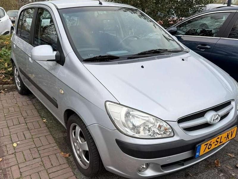 Zilver Gebruikt 2006 Hyundai Getz Edition Hatchback | € 2.350 (Eerlijke prijs) - Afbeelding 1/4