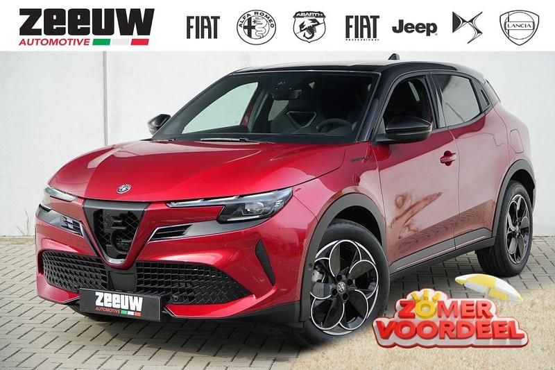 Rood Gebruikt 2024 Alfa Romeo Junior Edizione Speciale SUV | € 39.900 (Duur) - Afbeelding 1/4