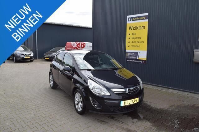 Zwart Gebruikt 2013 Opel Corsa Hatchback | € 5.499 (Eerlijke prijs) - Afbeelding 1/4