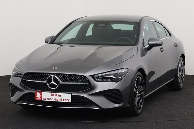 Occasion Mercedes CLA200 Progressive 163 PK (119 kW) 2024 Grijs Sedan