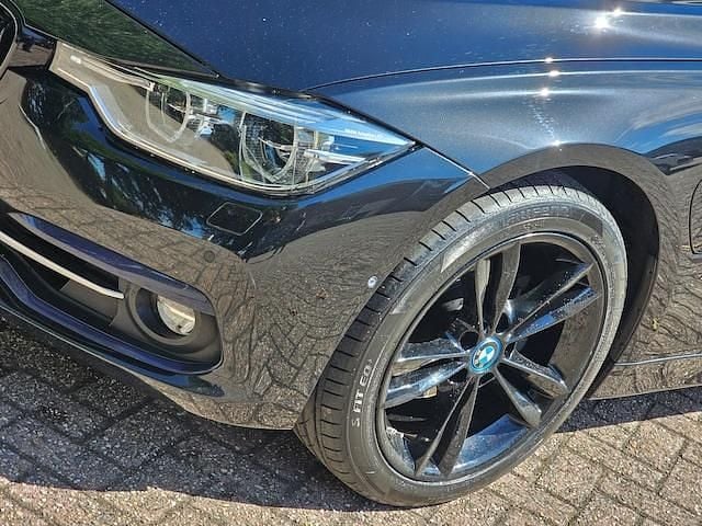 Occasion BMW 330e Executive 245 PK (180 kW) 2018 Zwart Sedan