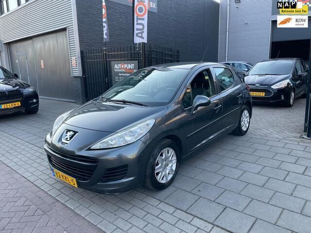 Grijs Occasion 2010 Peugeot 207 Hatchback | € 2.499 (Eerlijke prijs) - Afbeelding 1/4