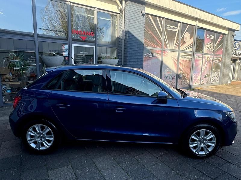 Occasion Audi A1 Attraction 86 PK (63 kW) 2014 Blauw Hatchback