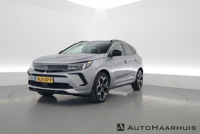 Grijs Gebruikt 2024 Opel Grandland X Ultimate SUV | € 32.600 (Eerlijke prijs) - Afbeelding 1/3