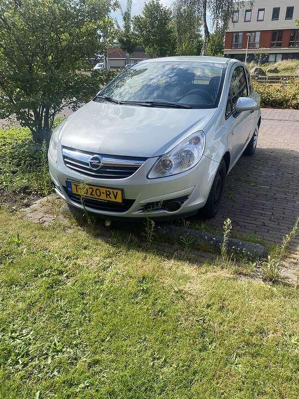 Grijs Gebruikt 2009 Opel Corsa Edition MPV | € 999 (Super prijs) - Afbeelding 1/4