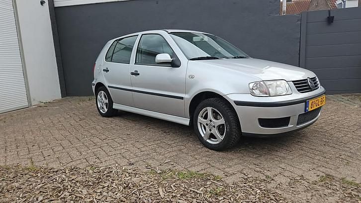 Gebruikt 2001 VW Polo | € 1.350 (Eerlijke prijs) - Afbeelding 1/4