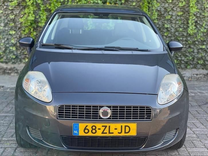 Occasion Fiat Grande Punto Dynamic 78 PK (57 kW) 2008 Grijs Hatchback