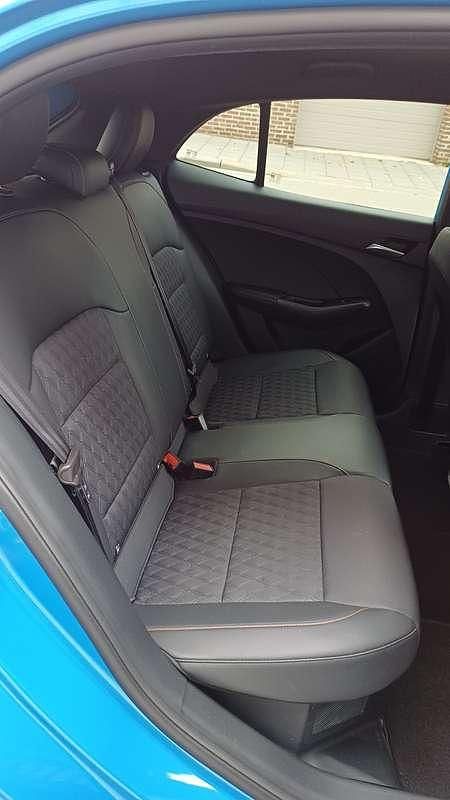 Blauw Gebruikt 2024 MG MG3 Luxury Hatchback | € 21.500 - Afbeelding 1/4