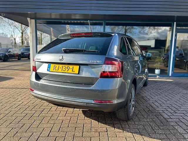 Occasion Skoda Rapid Drive 95 PK (69 kW) 2018 Grijs Hatchback