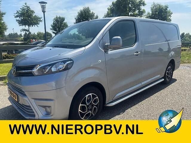 Grijs Occasion 2022 Toyota Proace MPV | € 24.500 (Goede deal) - Afbeelding 1/4