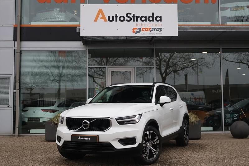 Occasion Volvo XC40 Momentum 129 PK (94 kW) 2021 Wit SUV